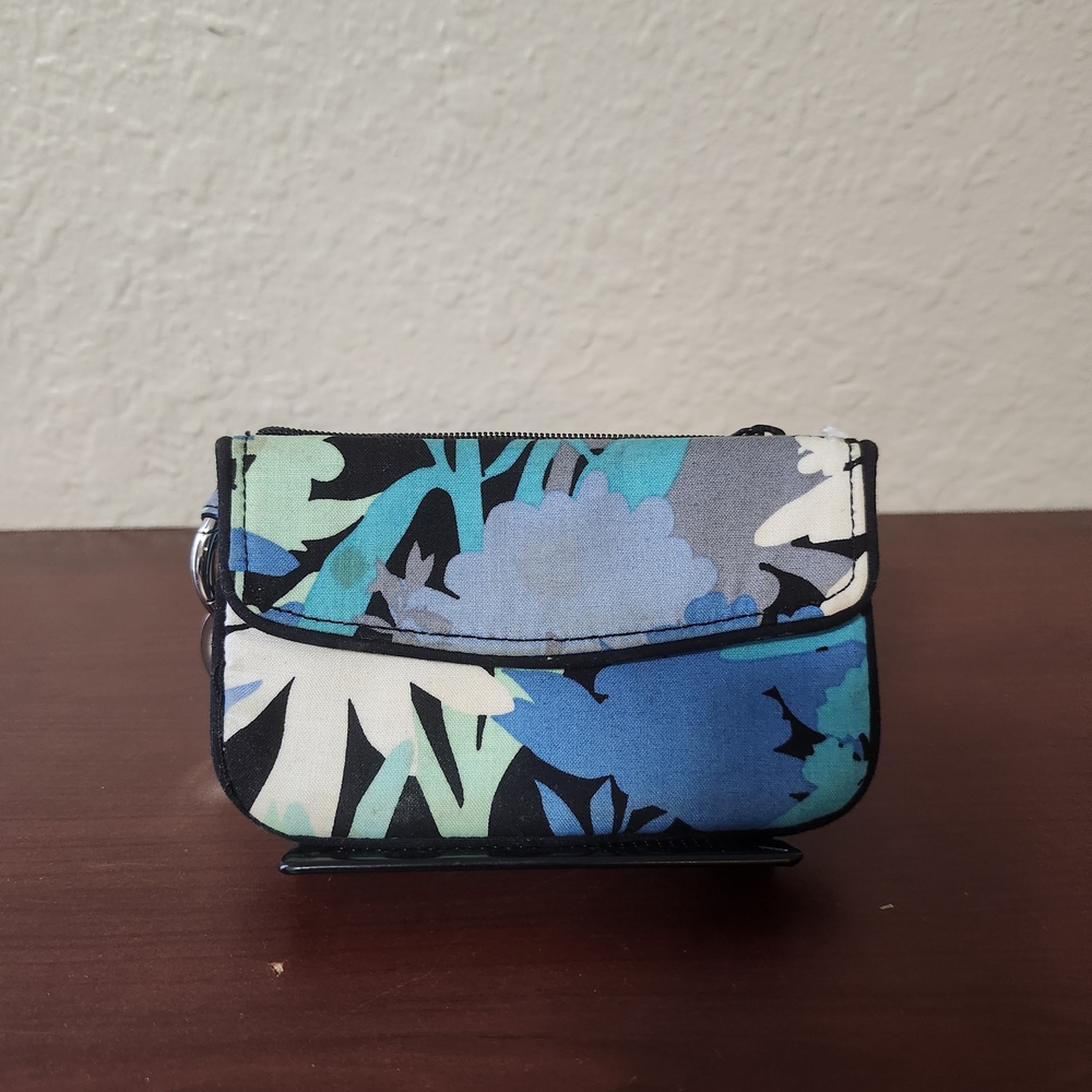 Vera Bradley brand blue and Black Floral ID wallet - Picture 1 of 2